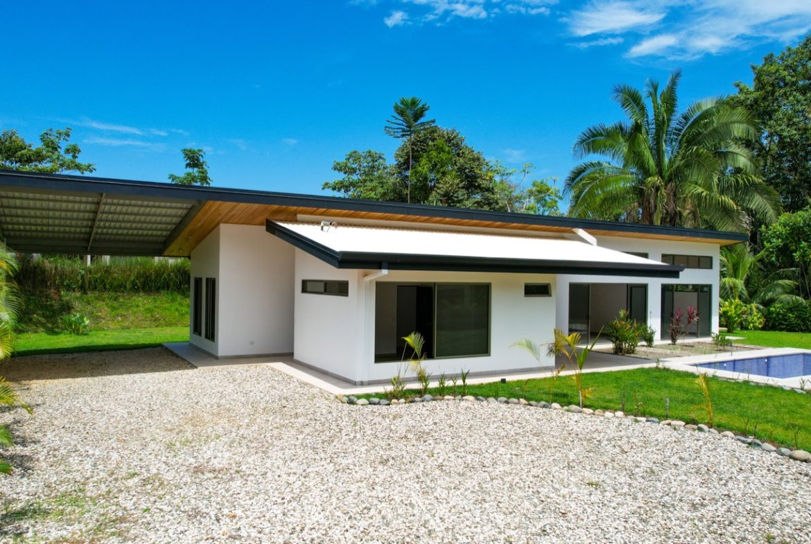 PROPERTY WITH THREE BEDROOM HOME IN A GATED COMMUNITY, IN OJOCHAL – 0.25 ACRES