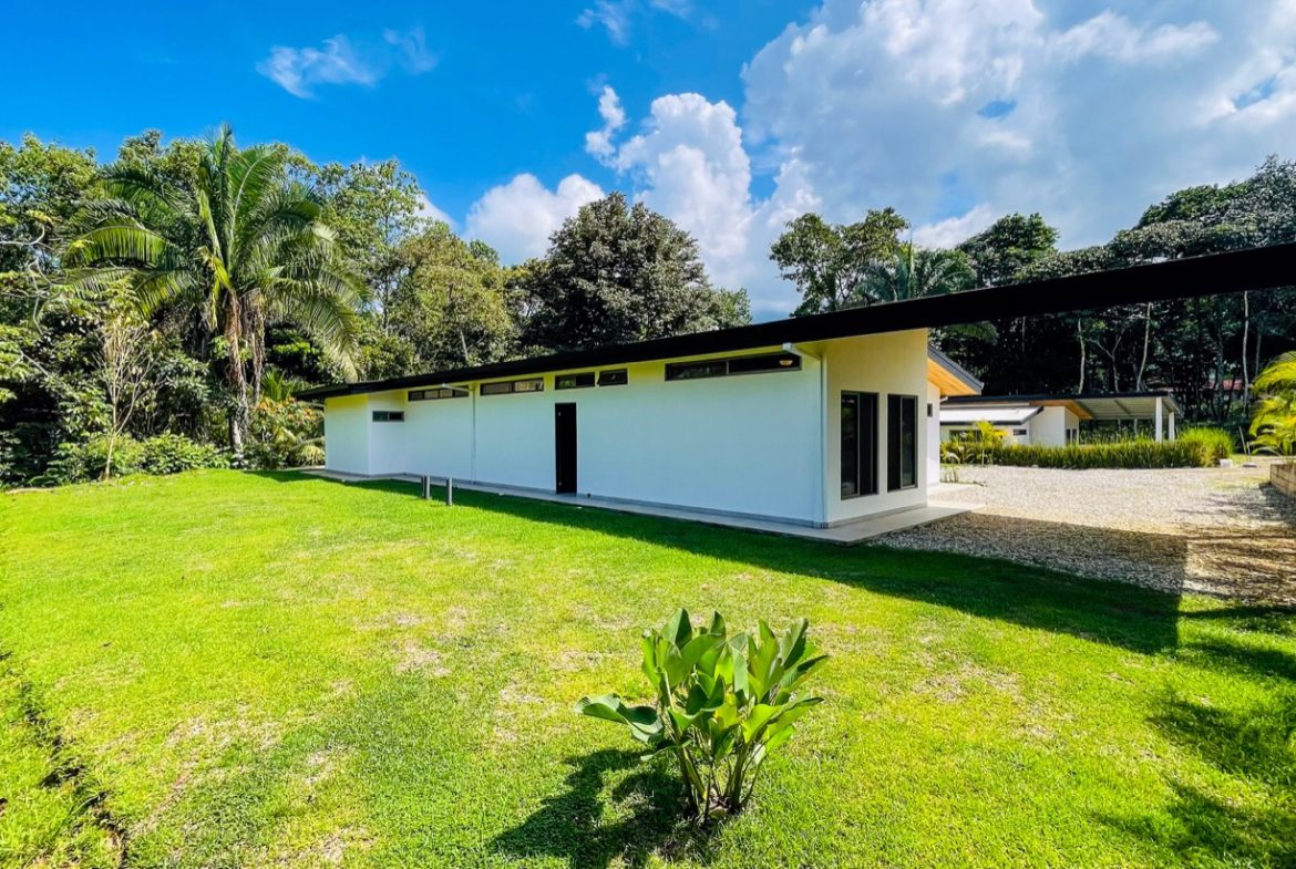 PROPERTY WITH THREE BEDROOM HOME IN A GATED COMMUNITY, IN OJOCHAL – 0.25 ACRES