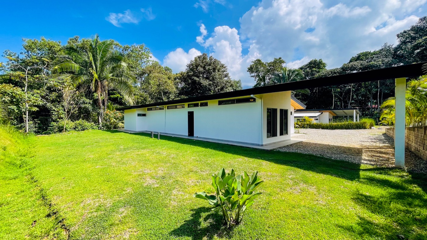 House for sale in Ojochal Costa Rica