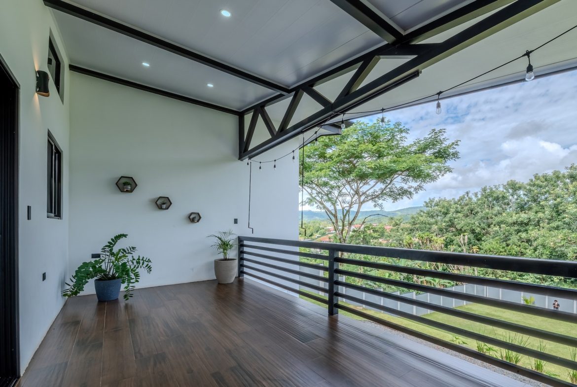 PROPERTY THREE BEDROOM HOME WITH LANDSCAPING VIEWS, IN SAN ISIDRO – 0.21 ACRES