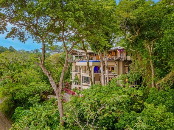 LUXURY PROPERTY WITH PANORAMIC OCEAN VIEWS, IN MANUEL ANTONIO – 1.53 ACRES, Manuel Antonio, Costa Rica — photo 3