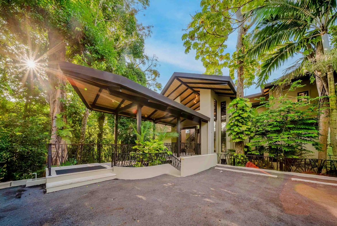 LUXURY PROPERTY WITH PANORAMIC OCEAN VIEWS, IN MANUEL ANTONIO – 1.53 ACRES, Uvita, Costa Rica — photo 5