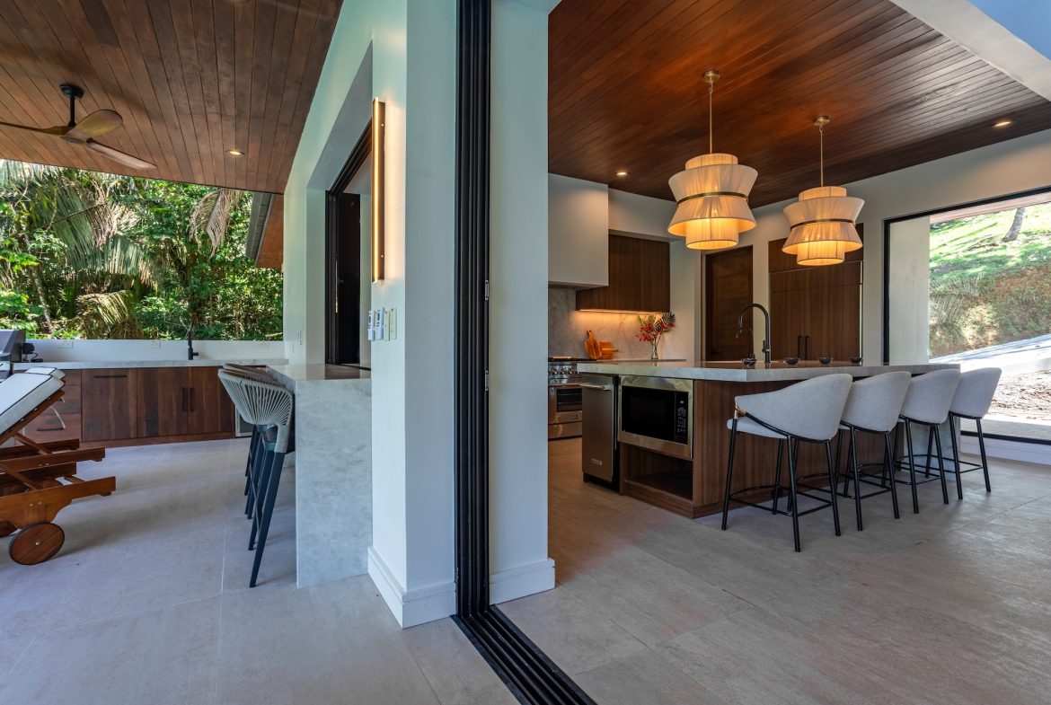 CASA 13 – LUXURY HOME IN EXCLUSIVE COMMUNITY OF LAS COLINAS