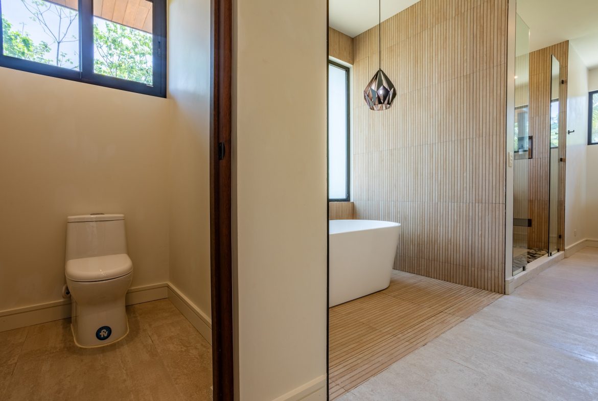 CASA 13 – LUXURY HOME IN EXCLUSIVE COMMUNITY OF LAS COLINAS