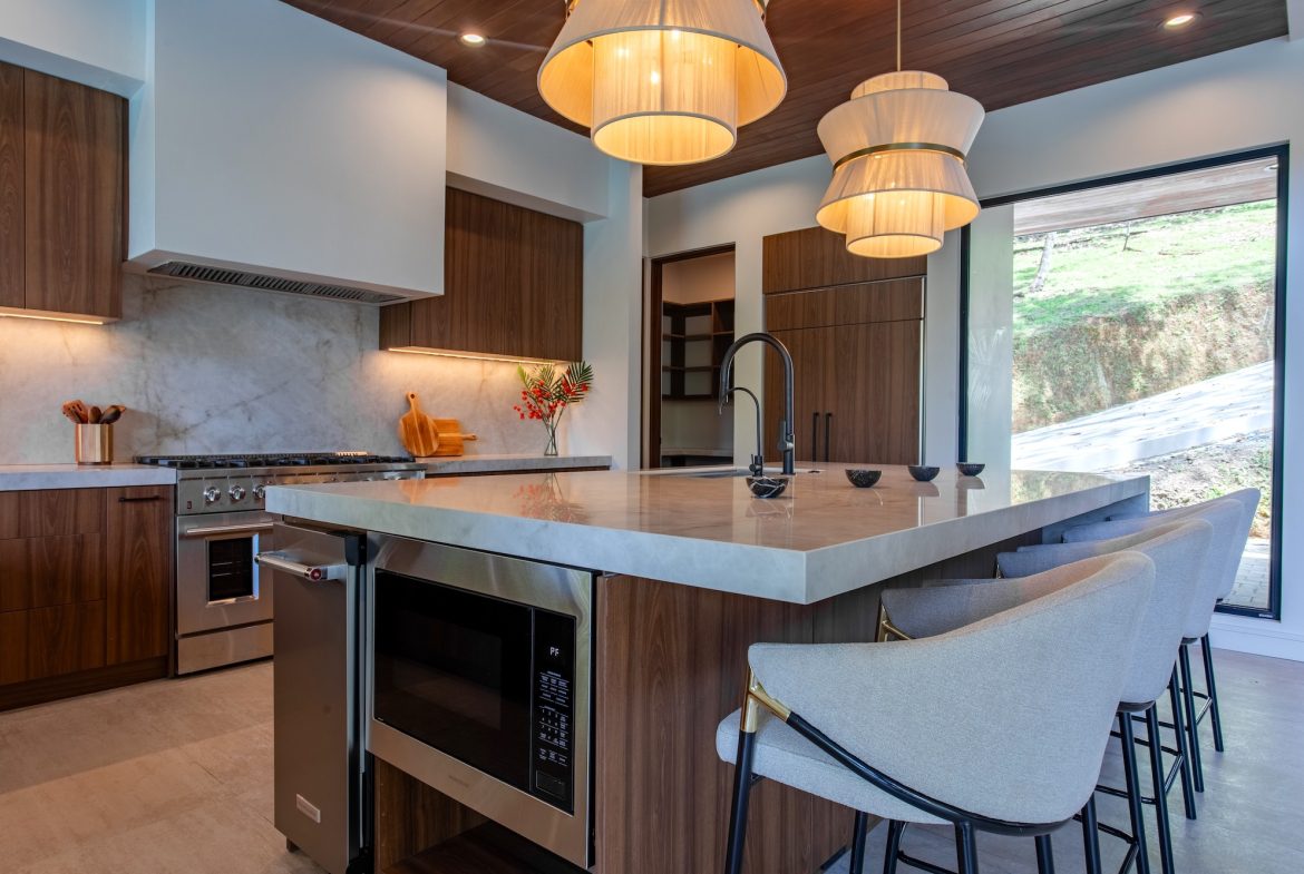 CASA 13 – LUXURY HOME IN EXCLUSIVE COMMUNITY OF LAS COLINAS