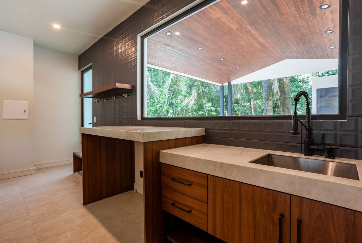 CASA 13 – LUXURY HOME IN EXCLUSIVE COMMUNITY OF LAS COLINAS