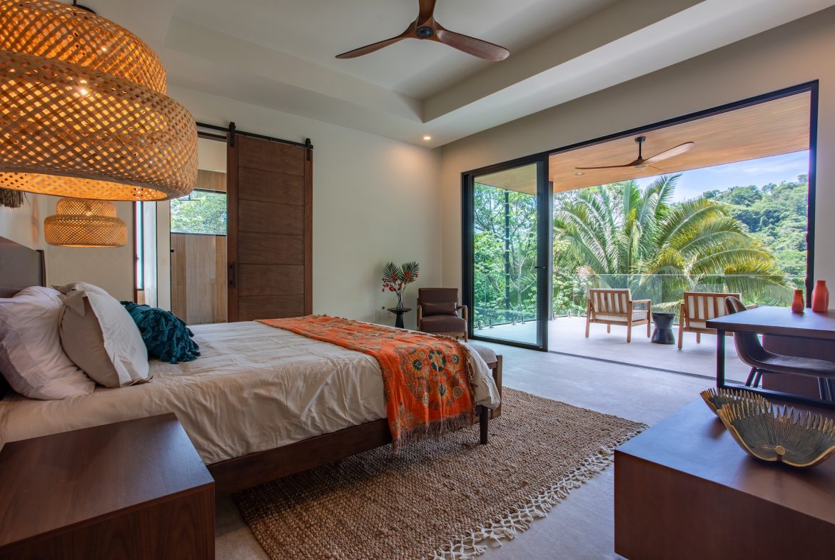 CASA 13 – LUXURY HOME IN EXCLUSIVE COMMUNITY OF LAS COLINAS