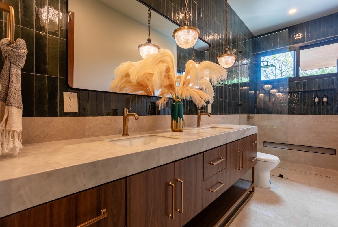 CASA 13 – LUXURY HOME IN EXCLUSIVE COMMUNITY OF LAS COLINAS