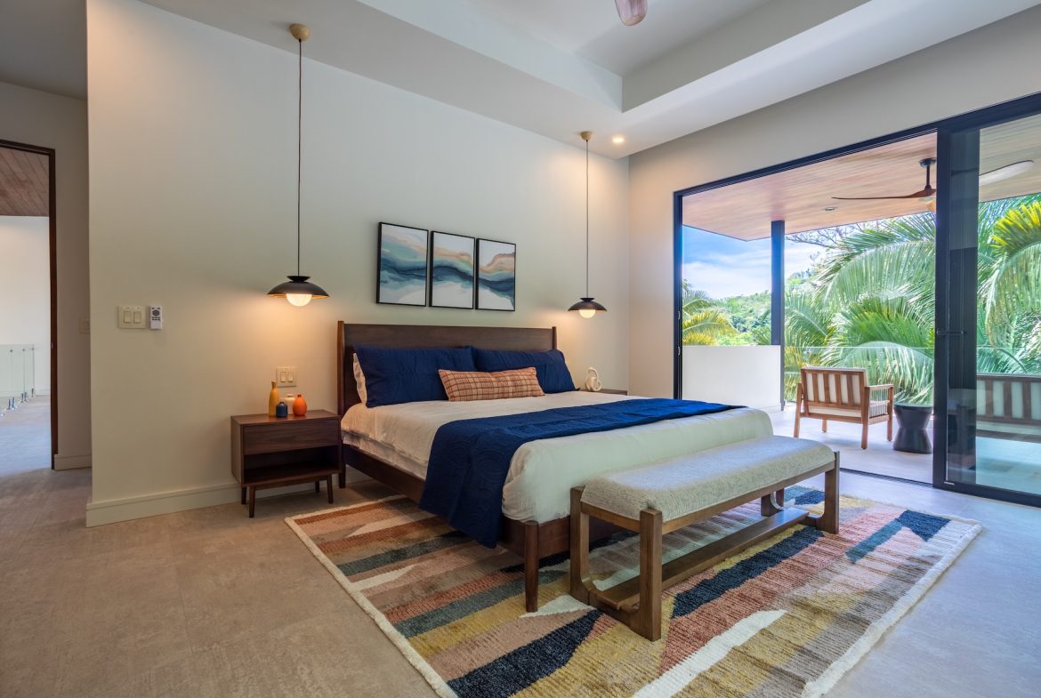 CASA 13 – LUXURY HOME IN EXCLUSIVE COMMUNITY OF LAS COLINAS