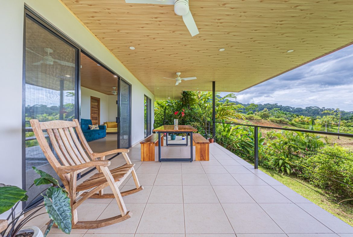 TWO FLOOR PROPERTY WITH TWO BEDROOM AND OCEAN VIEWS, IN SAN JOSECITO – 2.2 ACRES