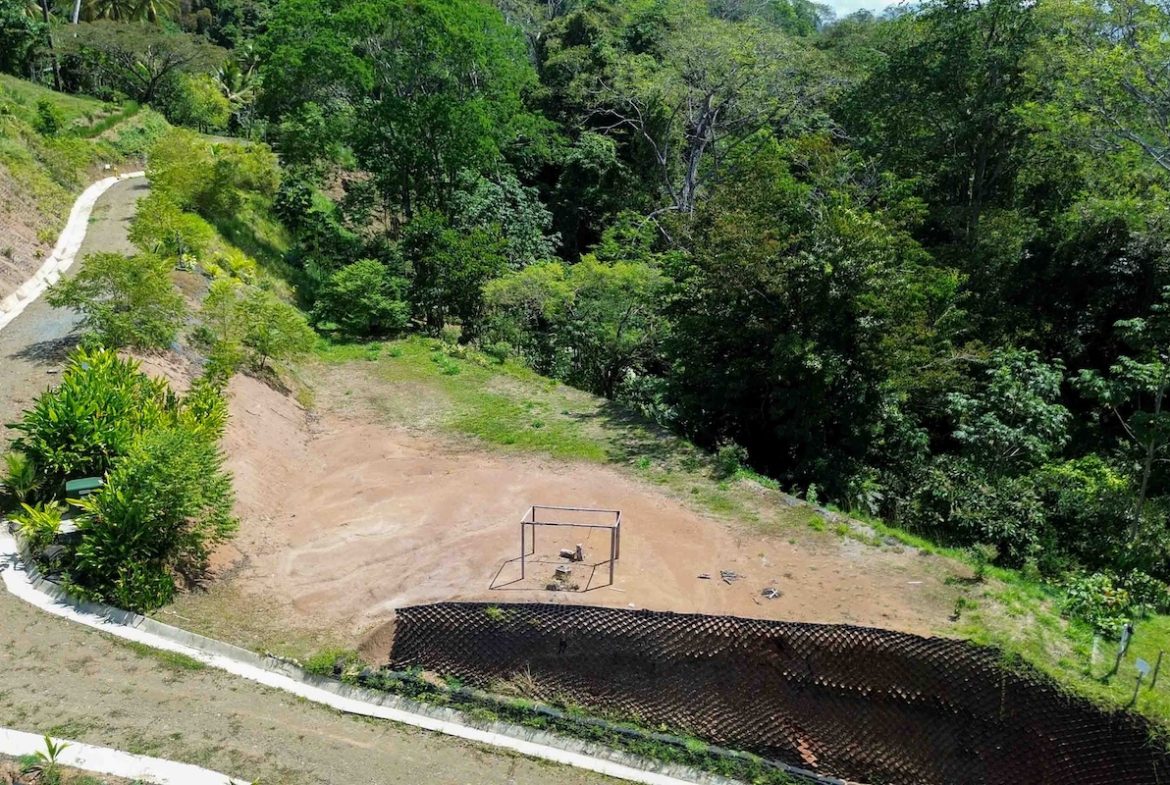 BUILDING PROPERTY WITH OCEAN VIEWS,IN SAN JOSECITO – 17 ACRES