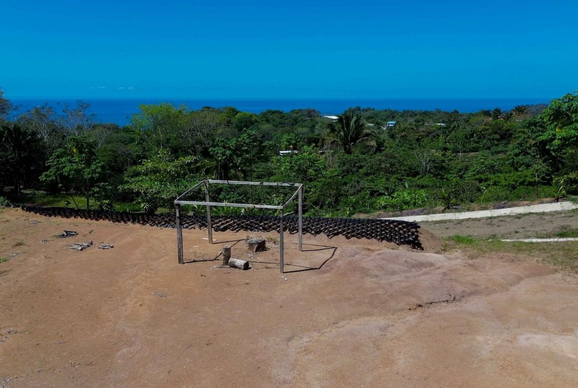 BUILDING PROPERTY WITH OCEAN VIEWS,IN SAN JOSECITO – 17 ACRES