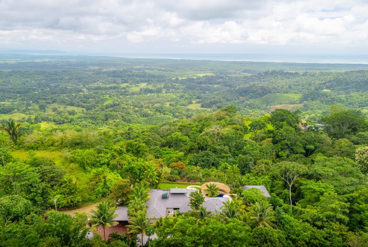 JUNGLE PROPERTY WITH FOUR BEDROOM HOME AND MOUNTAINS PANORAMIC VIEWS, IN TRES RIOS – 4.94 ACRES, Uvita, Costa Rica — photo 1