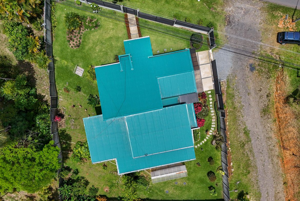 5-BEDROOM CHIRRIPO MOUNTAIN VIEW HOME WITH EASY ACCESS, PREMIUM FINISHES, FRUIT TREES AND LANSCAPED – 0.22 ACRES