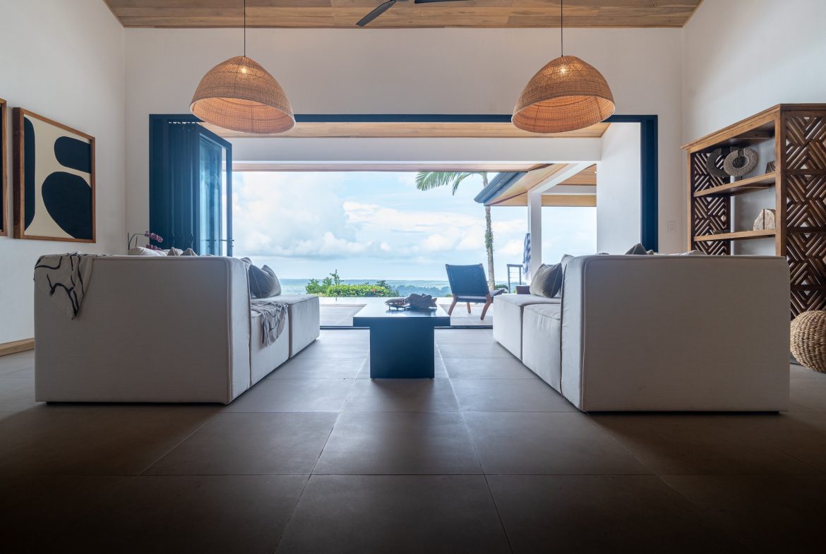 PROPERTY FIVE BEDROOM HOME WITH OCEAN AND MOUNTAINS PANORAMIC VIEWS, IN TRES RIOS – 4.08 ACRES, Uvita, Costa Rica — photo 6
