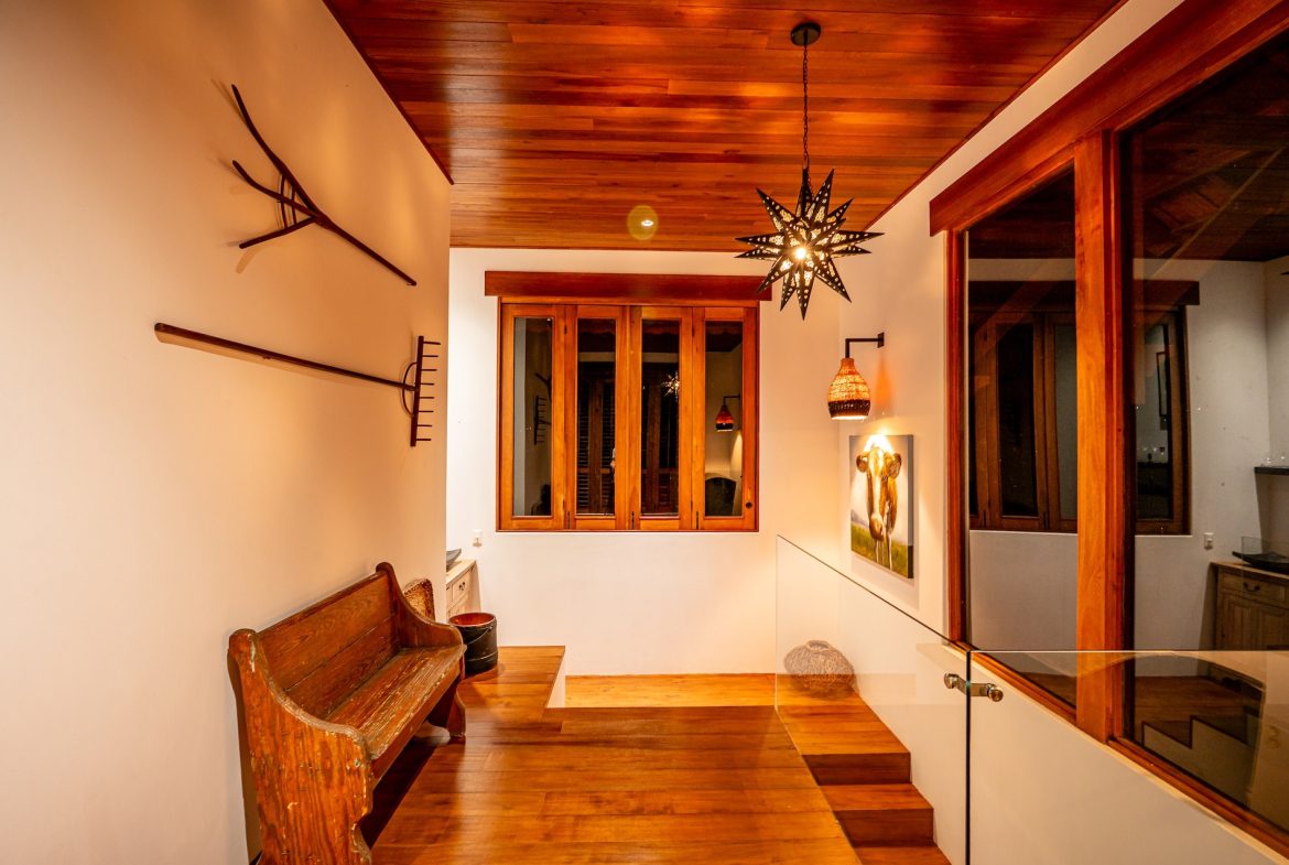 PROPERTY TWO FLOOR WITH TWO BEDROOM AND ADDITIONAL LOT SIZE NEXT TO PROPERTY, IN ESCALERAS – 3 ACRES