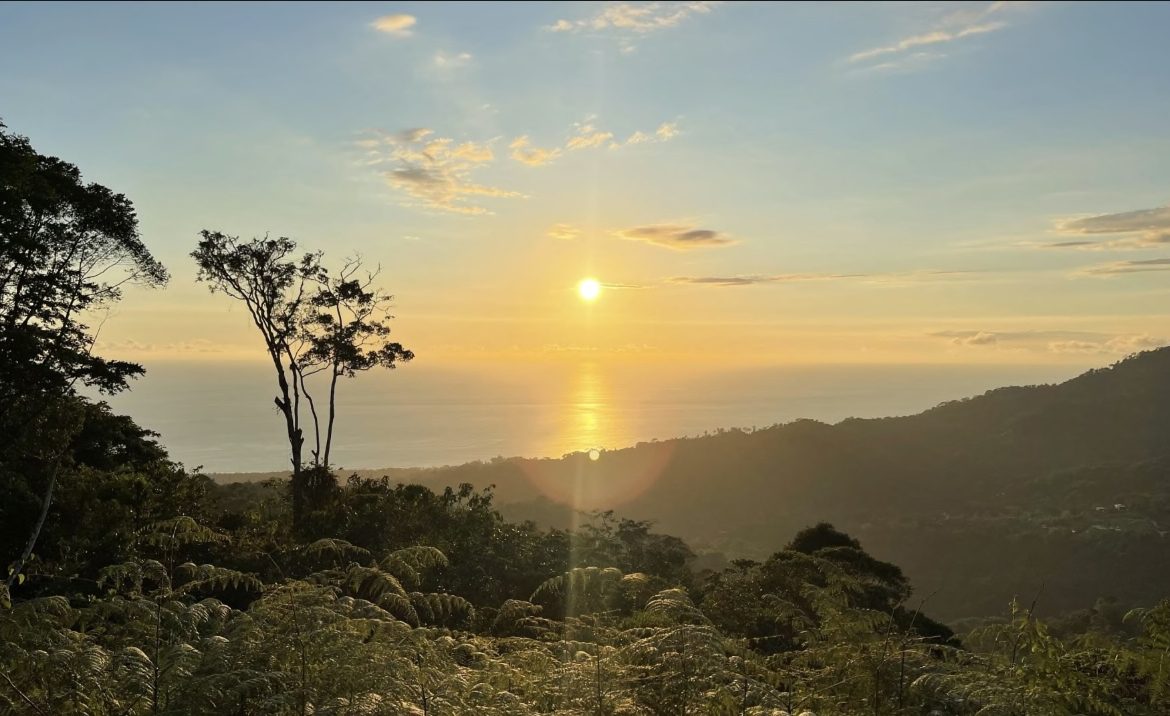 BUILDING PROPERTY WITH  MOUNTAINS VIEWS AND EXTRA LOTS WITH OCEAN VIEW NEXT TO THE PROPERTY – 2.1 ACRES