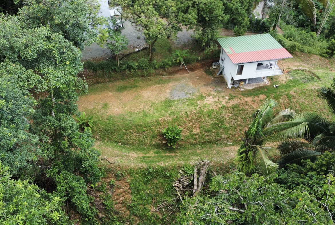 PROPERTY UNDER CONSTRUCTION WITH PROPERTY LAND VIEWS, IN PLAYA HERMOSA – 0.24 ACRES