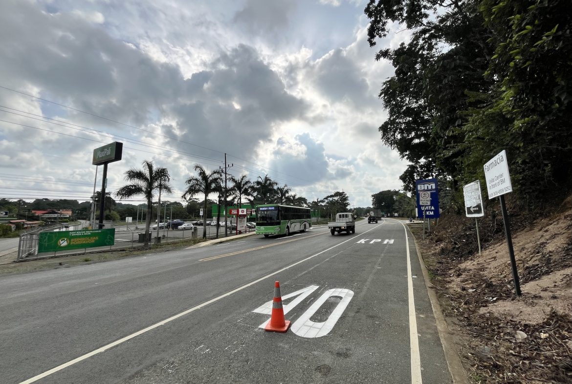 BUILDING PROPERTY WITH PUBLIC ROAD IN ROAD VIEWS, IN LA COLONIA – 14.2 ACRES