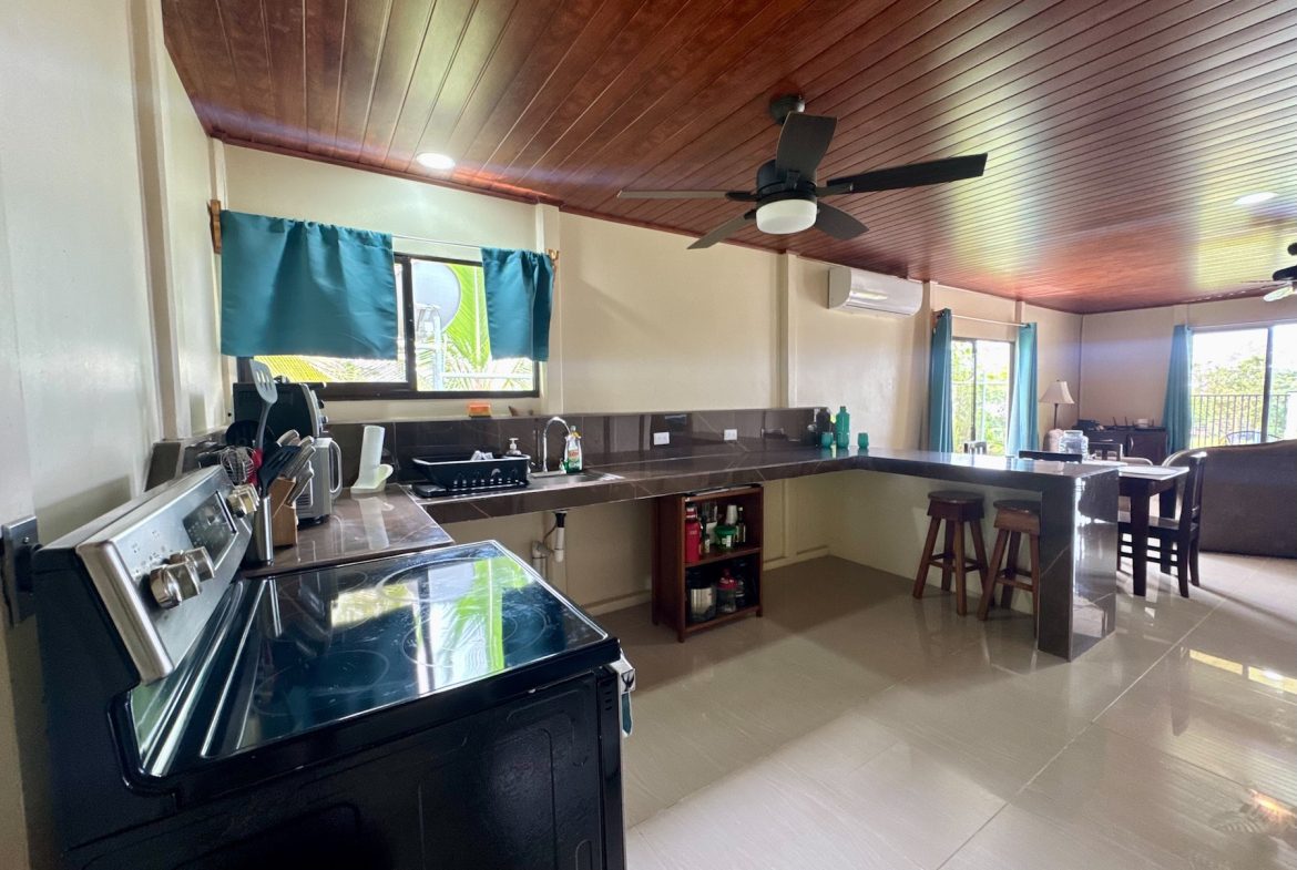 PROPERTY TWO BEDROOM HOME WITH LANDSCAPING VIEWS AND POOL, IN OJOCHAL – 0.22 ACRES, Uvita, Costa Rica — photo 8