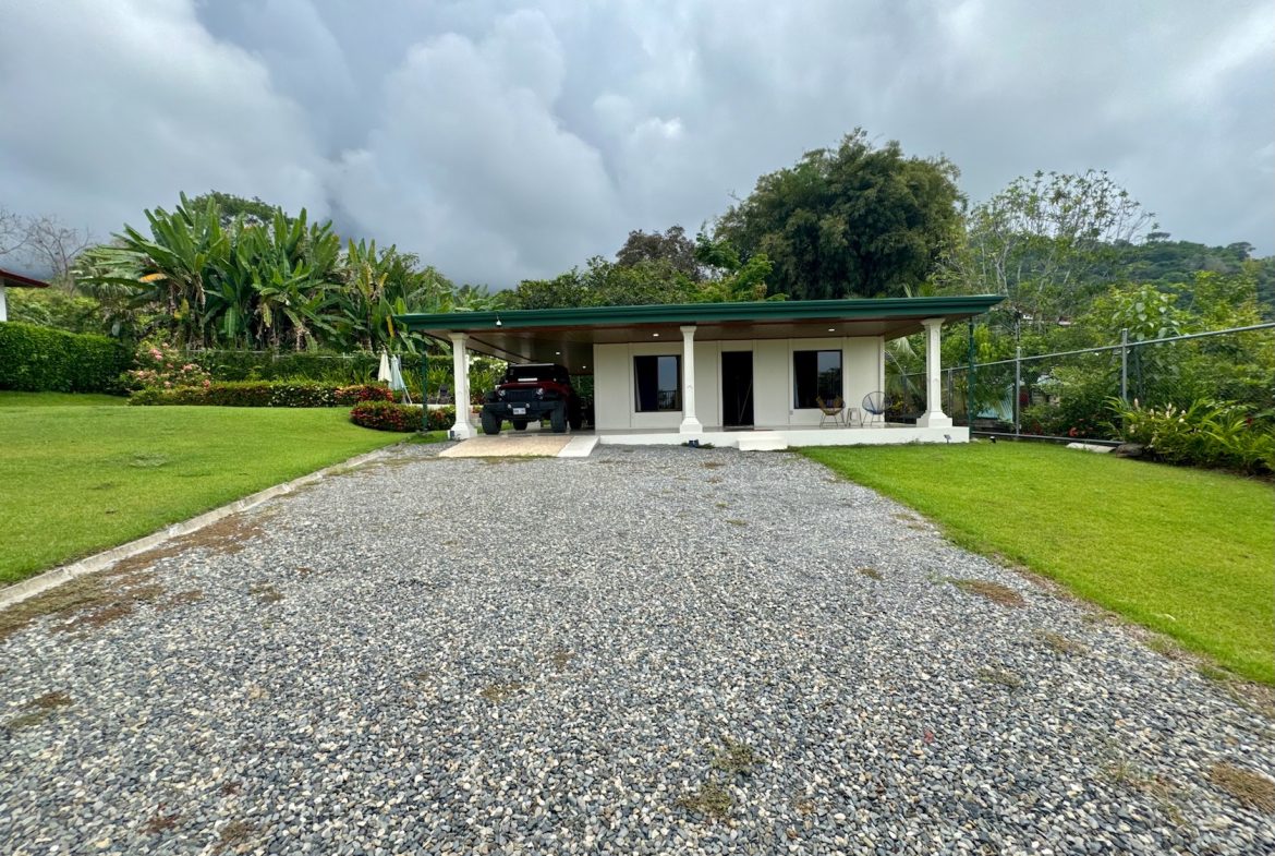 PROPERTY TWO BEDROOM HOME WITH LANDSCAPING VIEWS AND POOL, IN OJOCHAL – 0.22 ACRES, Uvita, Costa Rica — photo 2