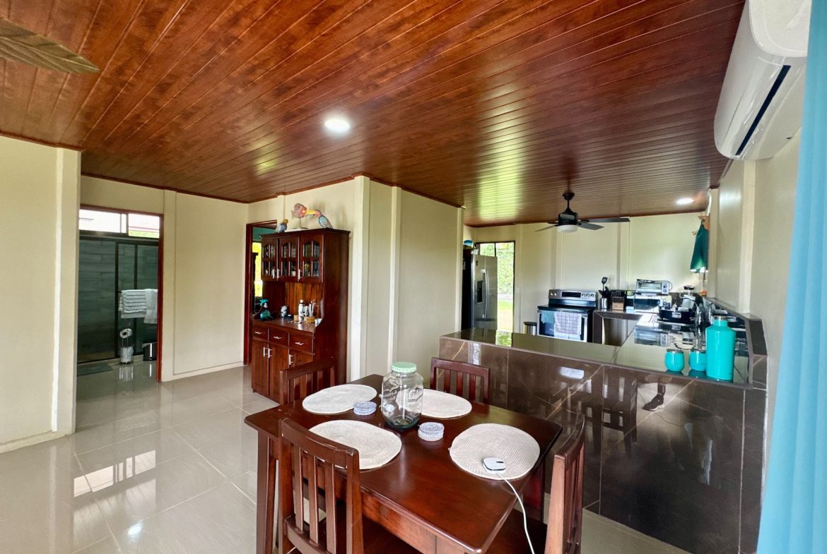 PROPERTY TWO BEDROOM HOME WITH LANDSCAPING VIEWS AND POOL, IN OJOCHAL – 0.22 ACRES, Uvita, Costa Rica — photo 6