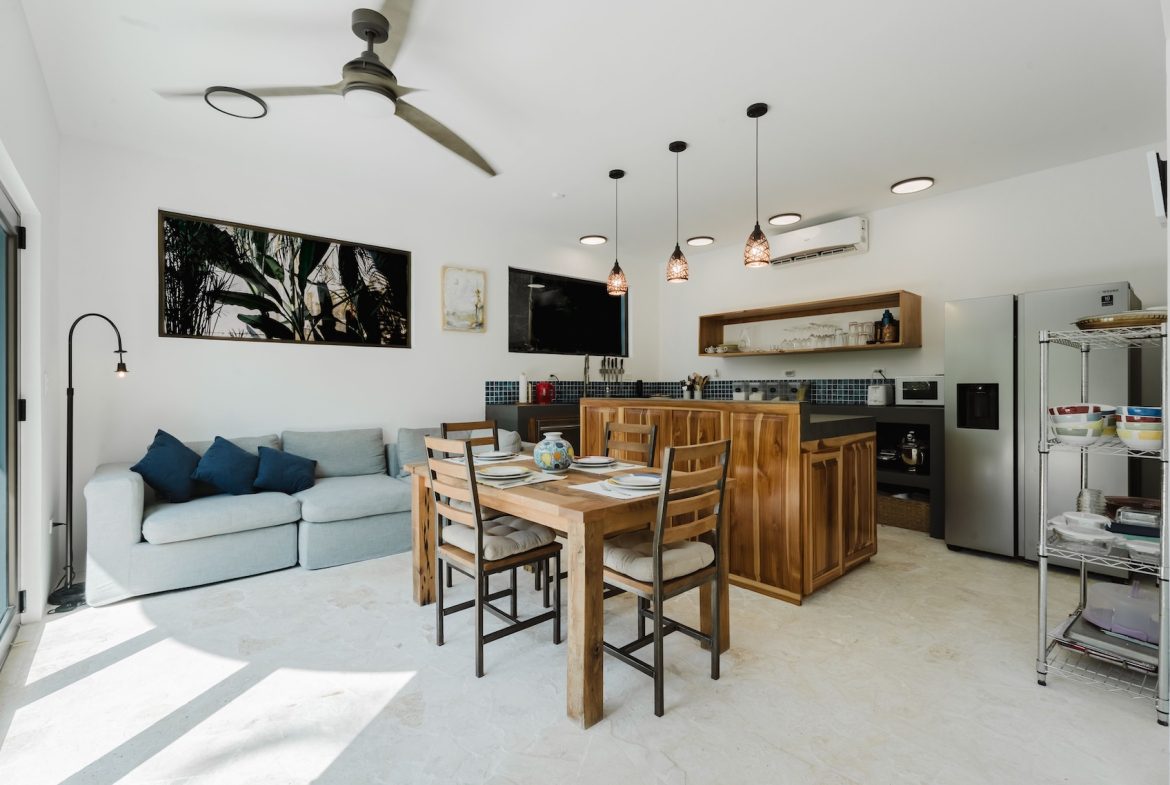 PROPERTY WITH THREE BEDROOM AND POOL IN A GATED COMMUNITY, IN QUEPOS – 0.2 ACRES