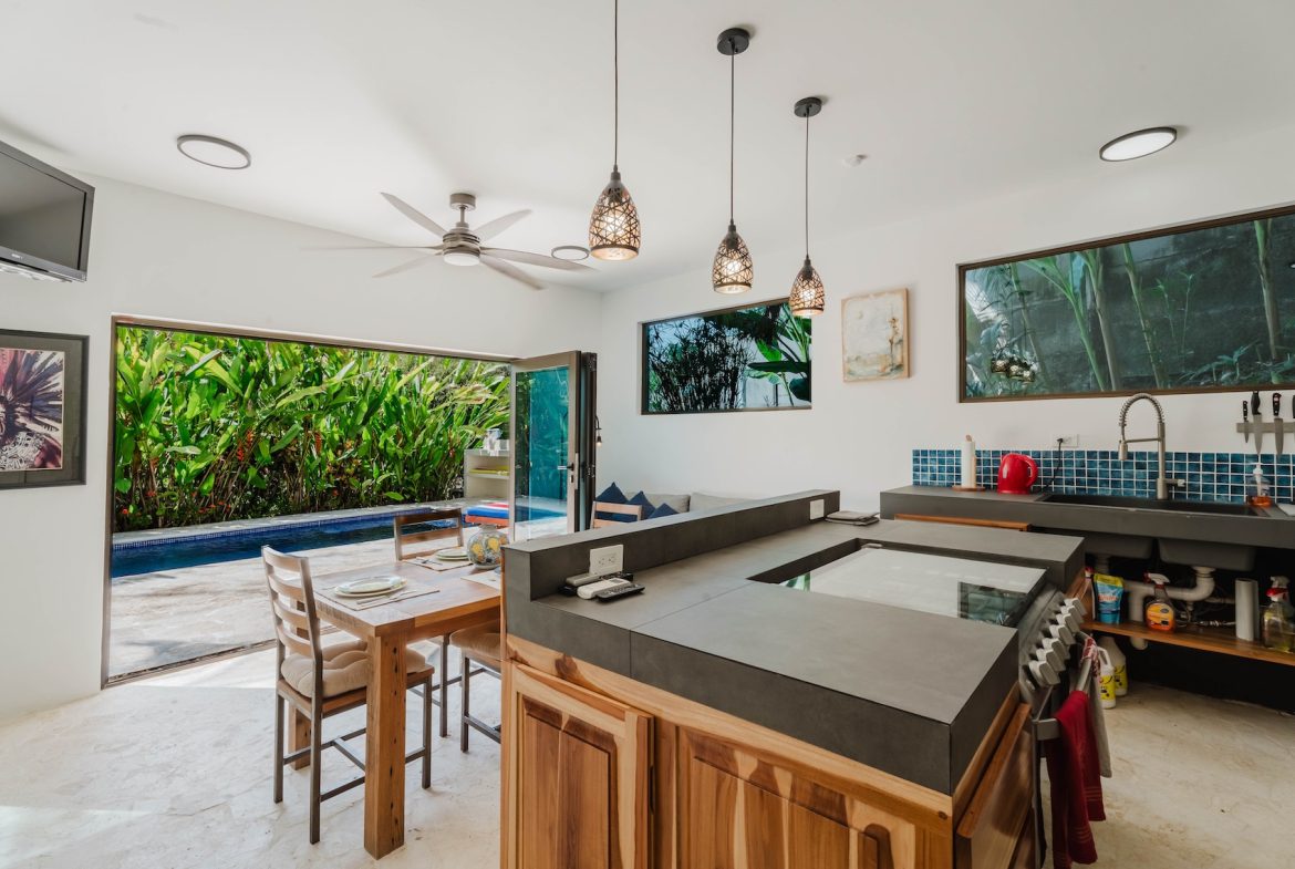 PROPERTY WITH THREE BEDROOM AND POOL IN A GATED COMMUNITY, IN QUEPOS – 0.2 ACRES