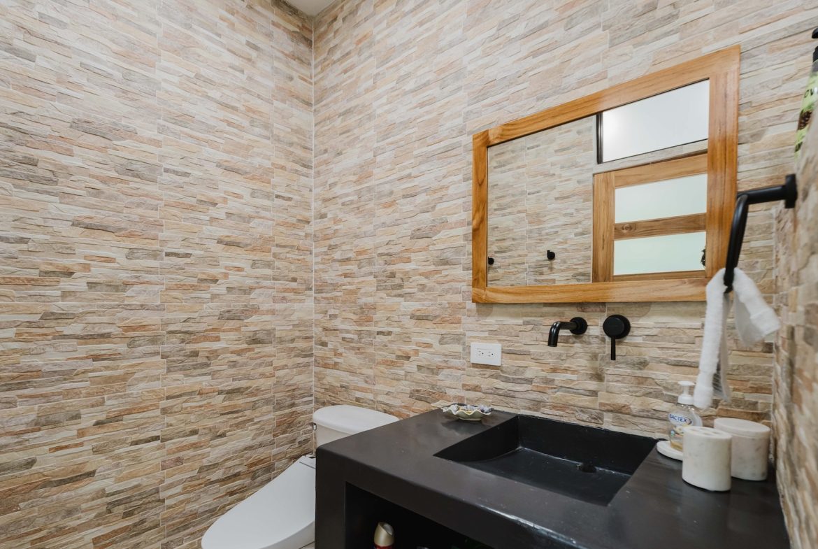 PROPERTY WITH THREE BEDROOM AND POOL IN A GATED COMMUNITY, IN QUEPOS – 0.2 ACRES