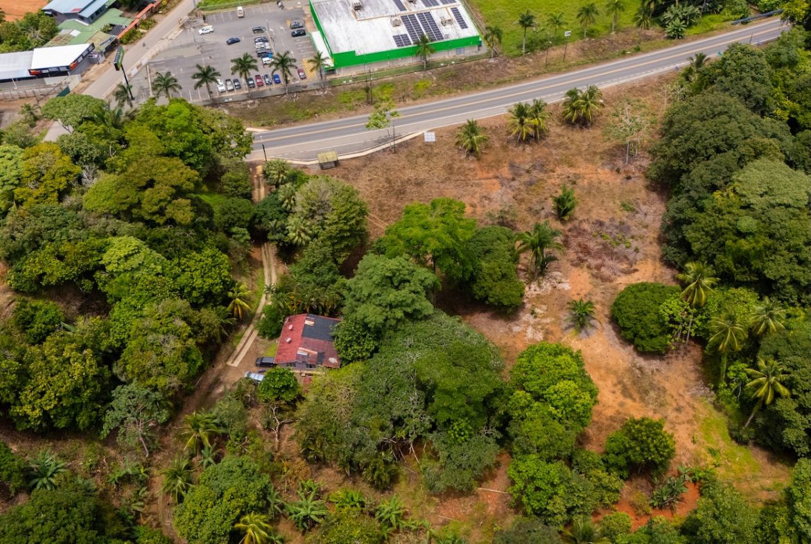 BUILDING PROPERTY WITH PUBLIC ROAD IN ROAD VIEWS, IN LA COLONIA – 14.2 ACRES