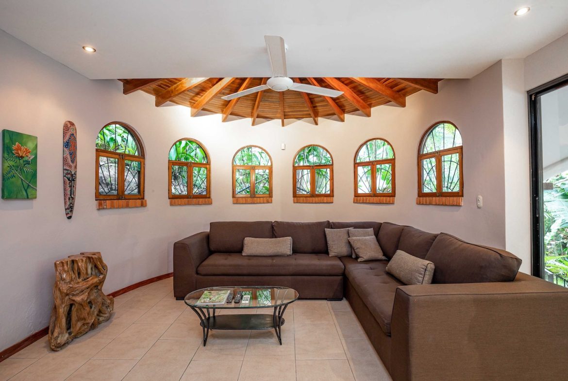 JUNGLE PROPERTY WITH THREE BEDROOM HOME AND POOL, IN CERRO QUEPOS – 0.28 ACRES