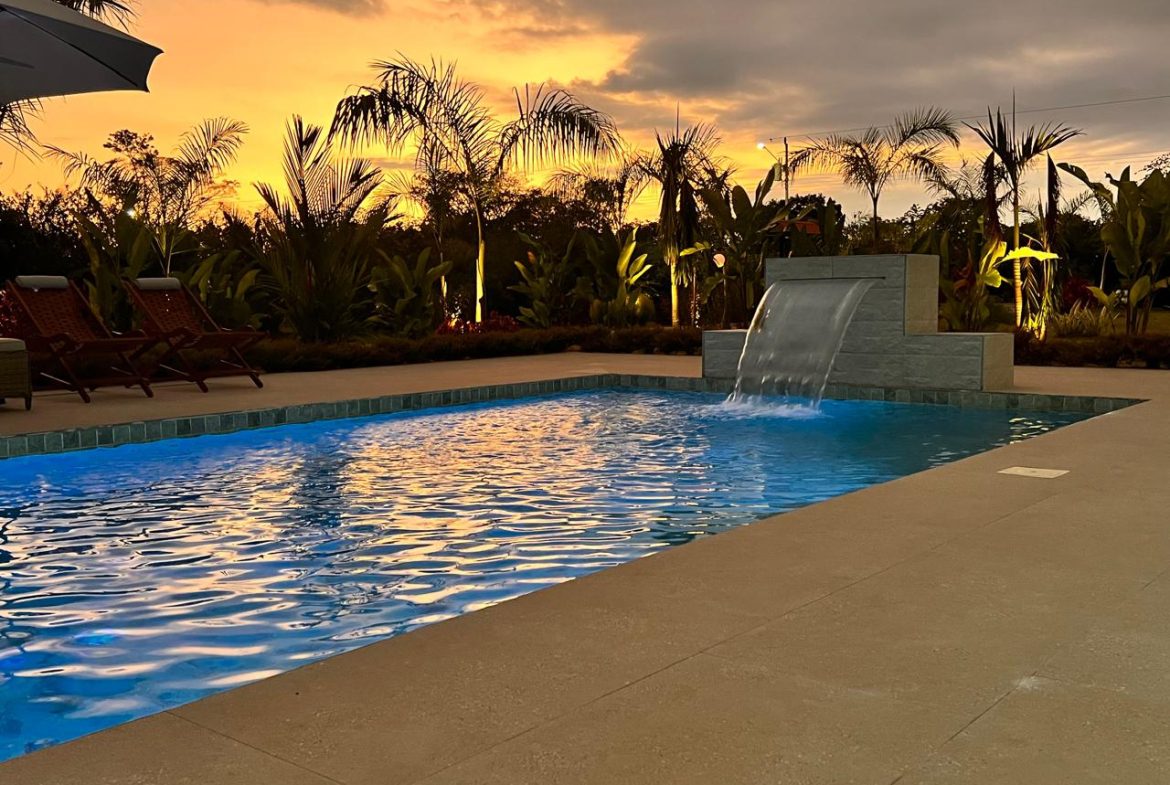 LANDSCAPE PROPERTY WITH POOL AND GUEST HOUSE CASA BLANCA, IN MATAPALO – 1.23 ACRES