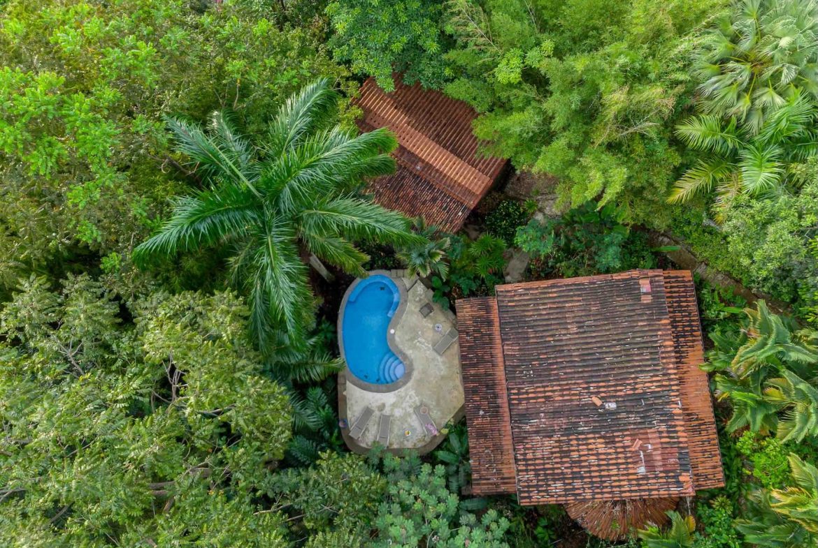 JUNGLE PROPERTY WITH THREE BEDROOM HOME AND POOL, IN CERRO QUEPOS – 0.28 ACRES, Uvita, Costa Rica — photo 2