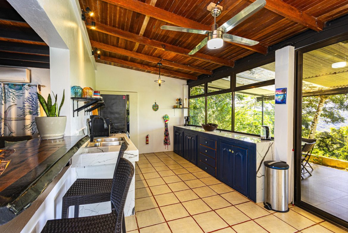 PROPERTY WITH A GUEST HOUSE AND PANORAMIC VIEWS OF THE OCEAN AND MOUNTAINS, IN LAGUNAS – 1.39 ACRES, Uvita, Costa Rica — photo 7