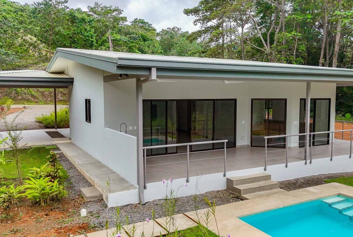 PROPERTY WITH THREE BEDROOM, AND PANORAMIC VIEWS, IN OJOCHAL – 2.5 ACRES, Uvita, Costa Rica — photo 4