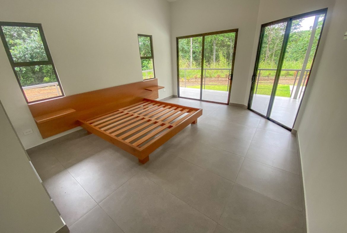 PROPERTY WITH THREE BEDROOM, AND PANORAMIC VIEWS, IN OJOCHAL – 2.5 ACRES