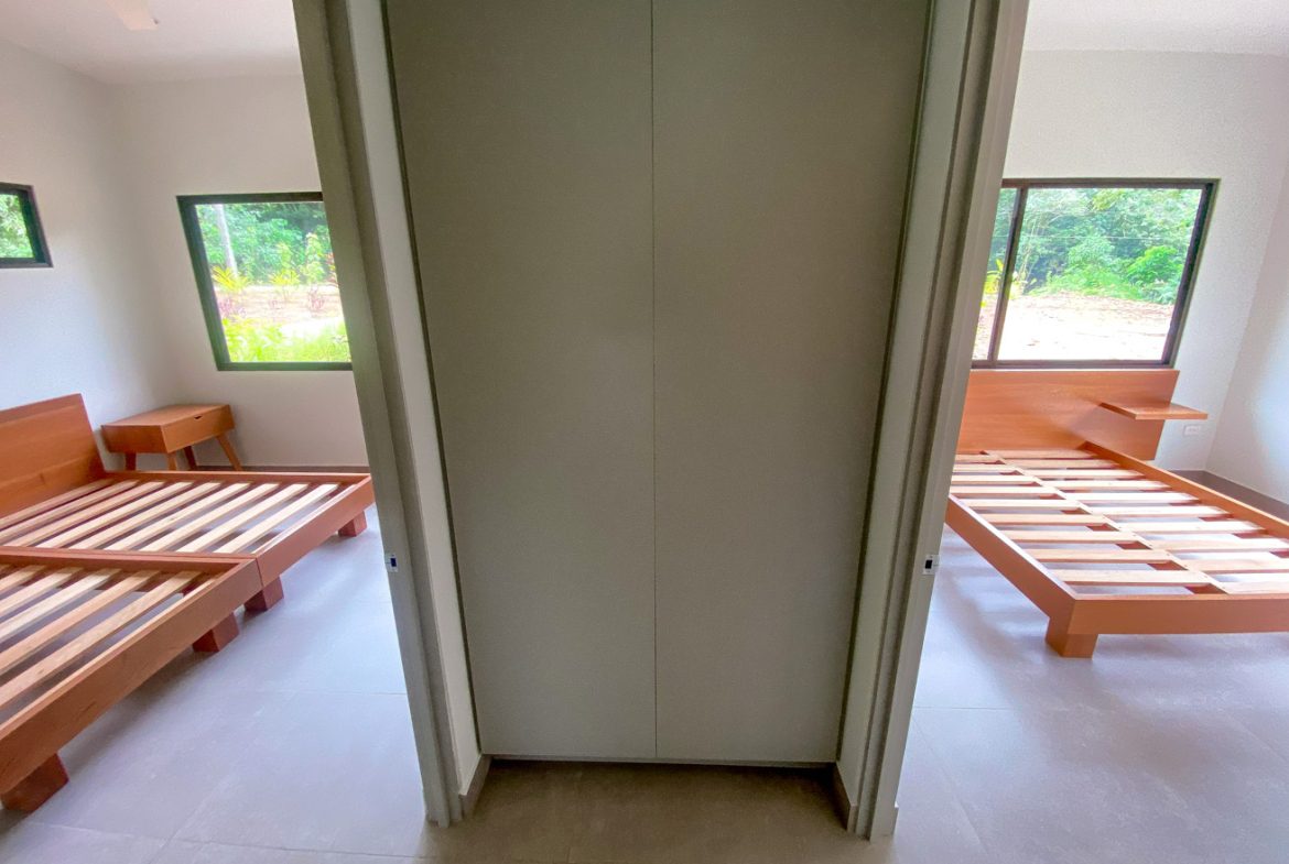 PROPERTY WITH THREE BEDROOM, AND PANORAMIC VIEWS, IN OJOCHAL – 2.5 ACRES