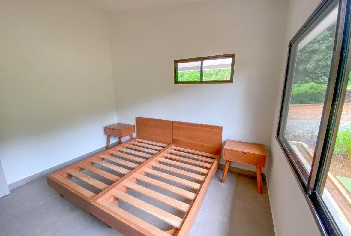 PROPERTY WITH THREE BEDROOM, AND PANORAMIC VIEWS, IN OJOCHAL – 2.5 ACRES