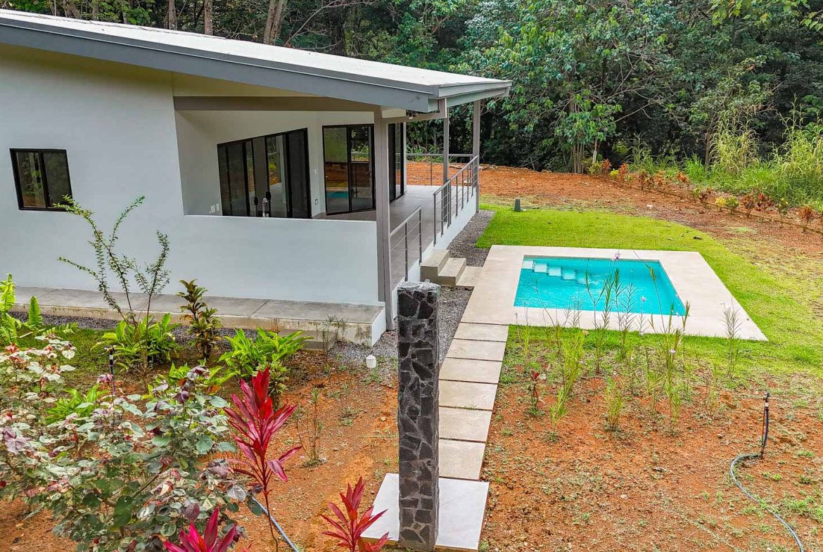PROPERTY WITH THREE BEDROOM, AND PANORAMIC VIEWS, IN OJOCHAL – 2.5 ACRES, Uvita, Costa Rica — photo 6