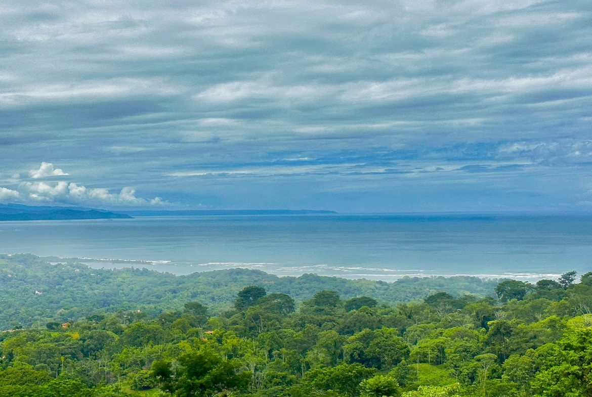 BUILDING PROPERTY WITH AMAZING PANORAMIC OF THE OCEAN, IN TORTUGA ARRIBA PHASE 6 – 0.21 ACRES