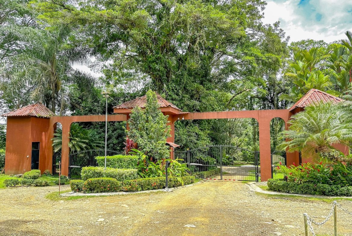 BUILDING PROPERTY WITH AMAZING PANORAMIC OF THE OCEAN, IN TORTUGA ARRIBA PHASE 6 – 0.21 ACRES
