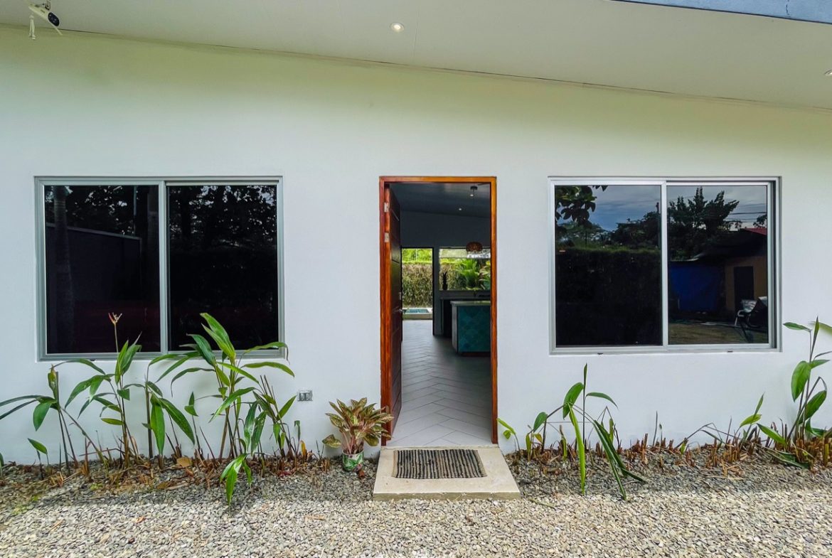 PROPERTY WITH TWO BEDROOM AND POOL WITH CASCADE, IN BAHIA BALLENA – 0.049 ACRES, Uvita, Costa Rica — photo 5
