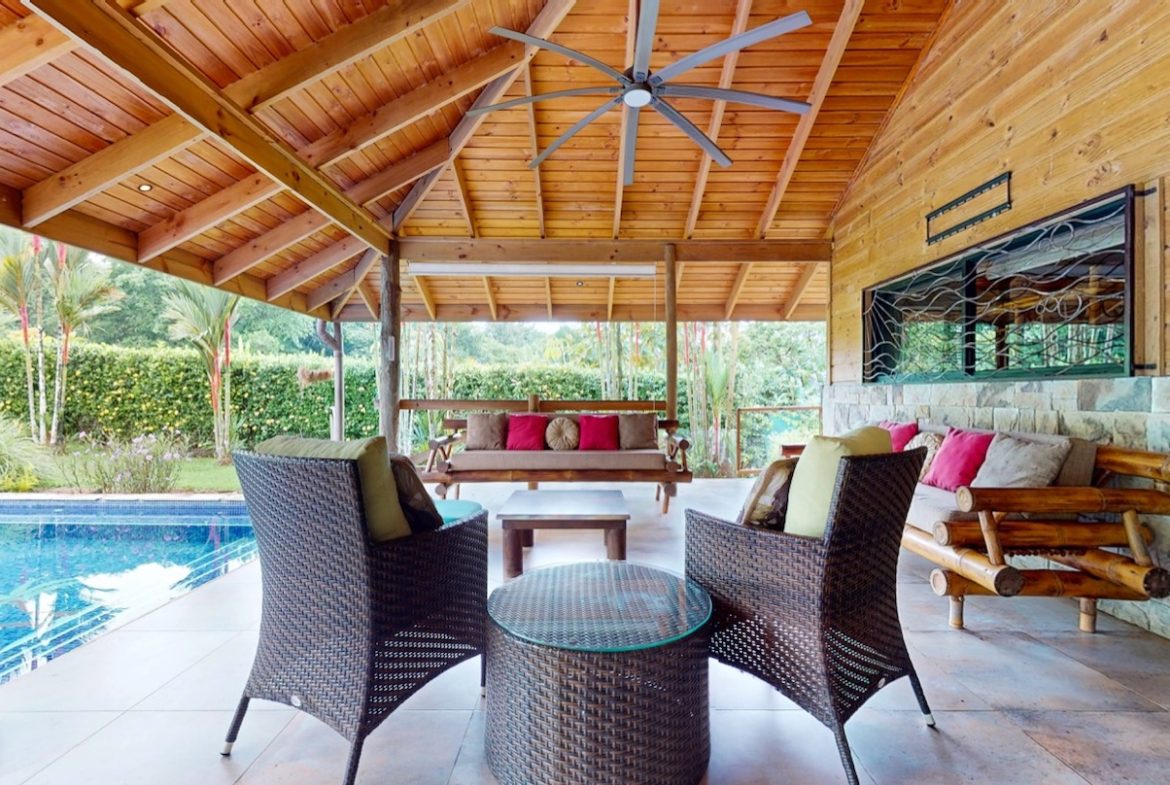 JUNGLE PROPERTY WITH WOOD CABIN  TWO BEDROOM AND POOL, IN OJOCHAL – 1.18 ACRES, Uvita, Costa Rica — photo 7