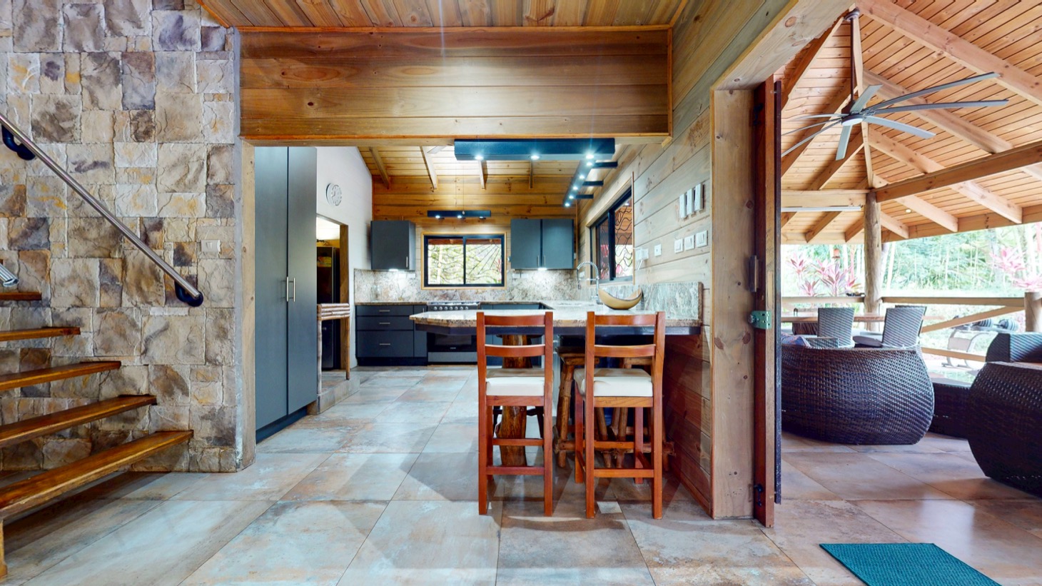 House for sale in Ojochal Costa Rica