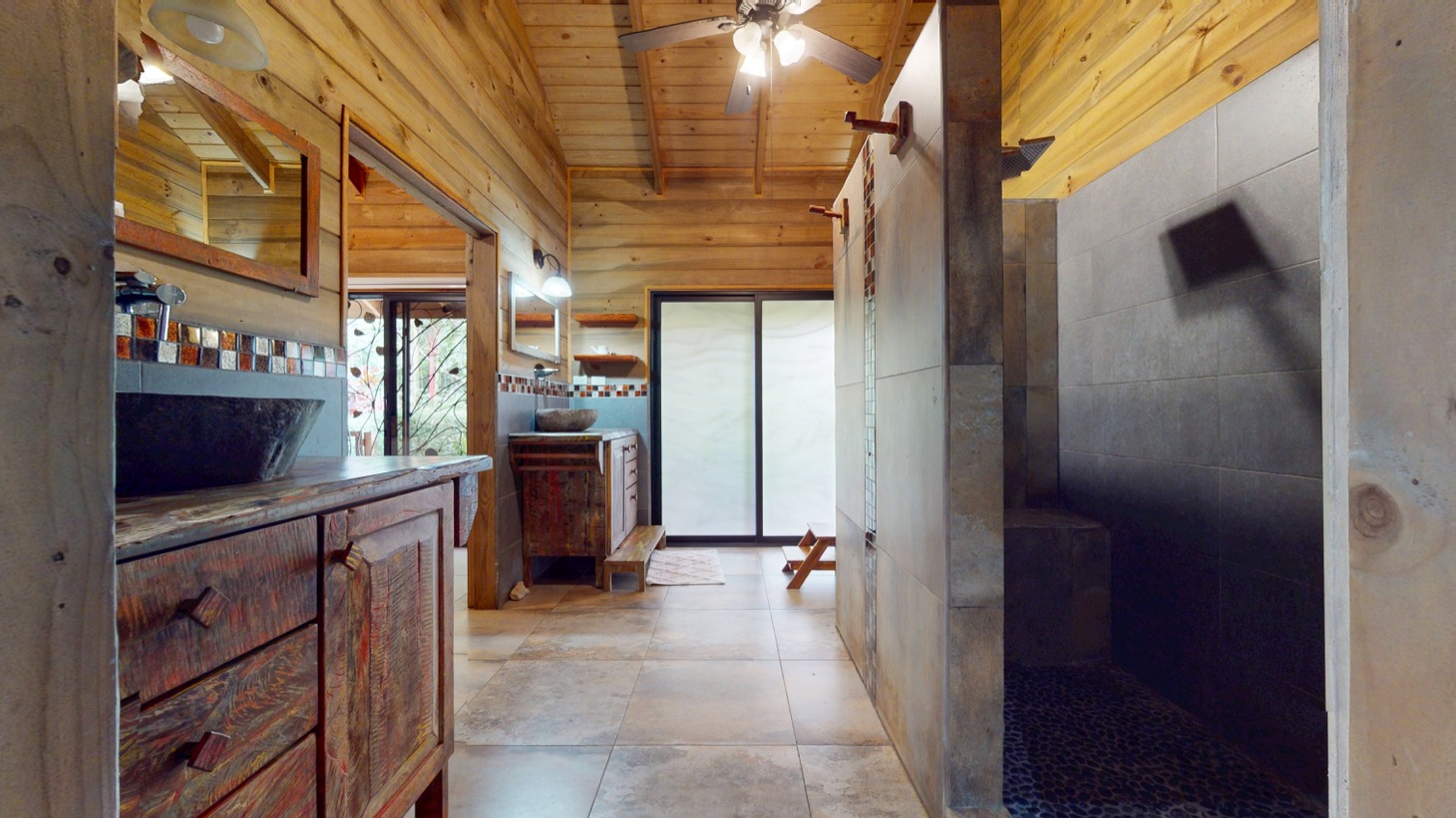 House for sale in Ojochal Costa Rica