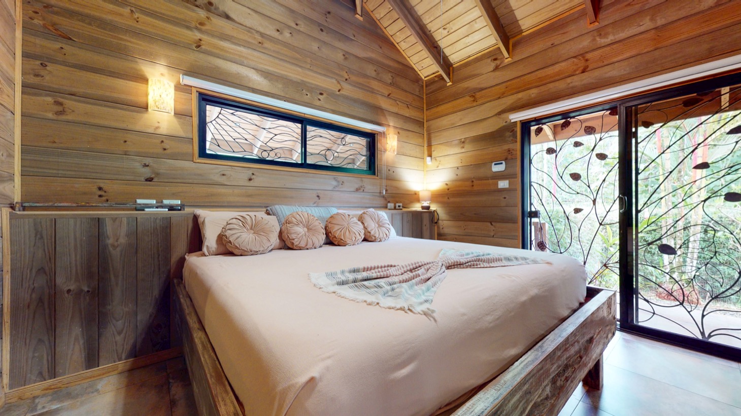 House for sale in Ojochal Costa Rica