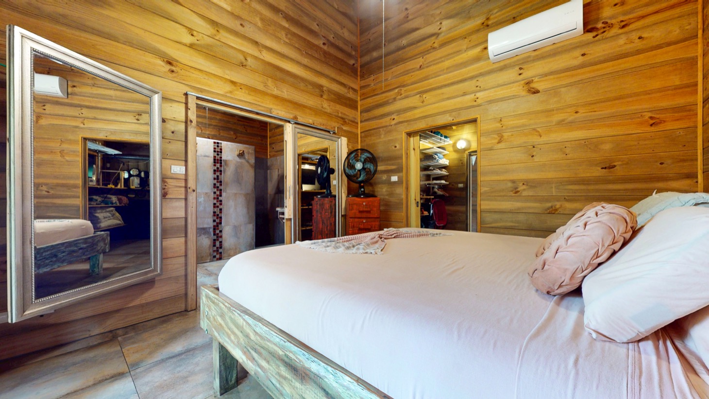 House for sale in Ojochal Costa Rica