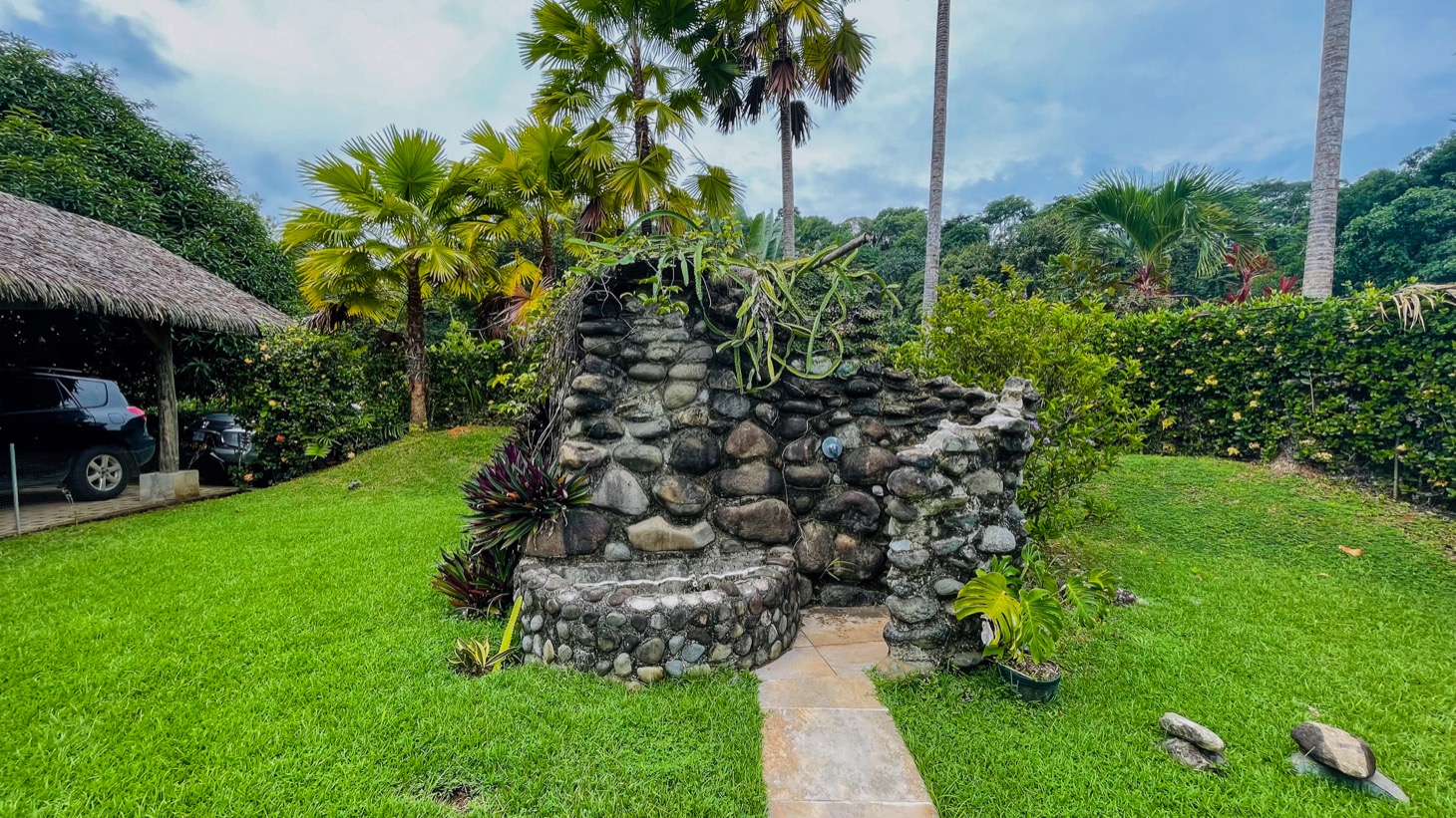 House for sale in Ojochal Costa Rica