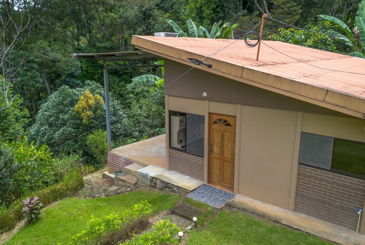 PROPERTY FOR A MULTI FAMILY WITH FOUR HOUSES, IN PLATANILLO – 1.21 ACRES