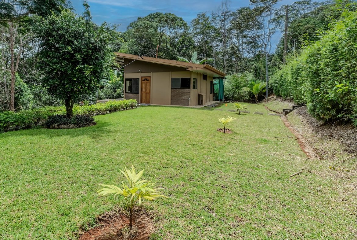 PROPERTY FOR A MULTI FAMILY WITH FOUR HOUSES, IN PLATANILLO – 1.21 ACRES